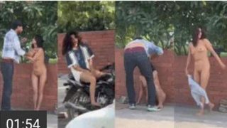 Bihari Full Outdoor Sex – Roadside Blowjob Clip