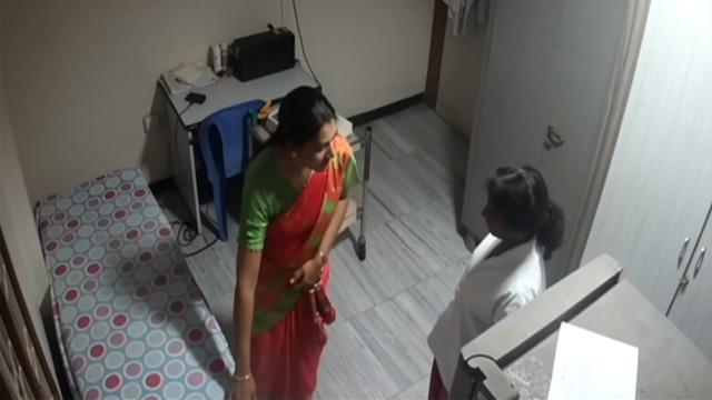 Tamil Aunty’s Nurse Apply Cream & Message On Clinic – Desi Xxx